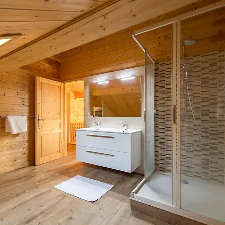 Savoyard Of 300m In Chalet *